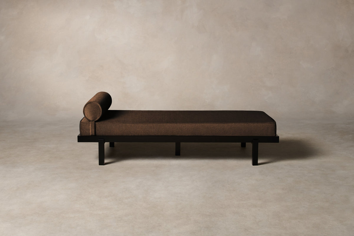 The Bruna Daybed - Performance Velvet Bark