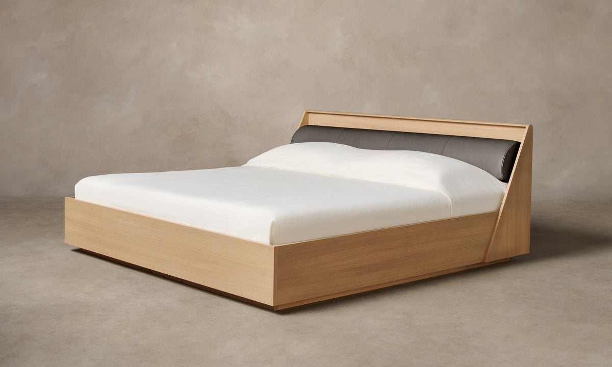 The Verne Bed - Pebbled Leather Ash