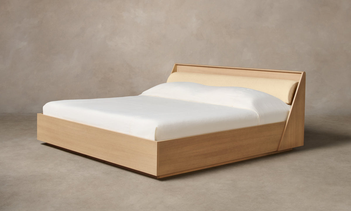 The Verne Bed - Performance Linen Weave Flour