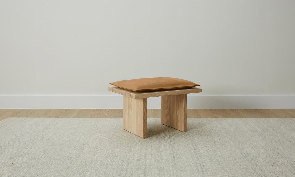 The Reyes Stool - Nubuck Leather Saddle