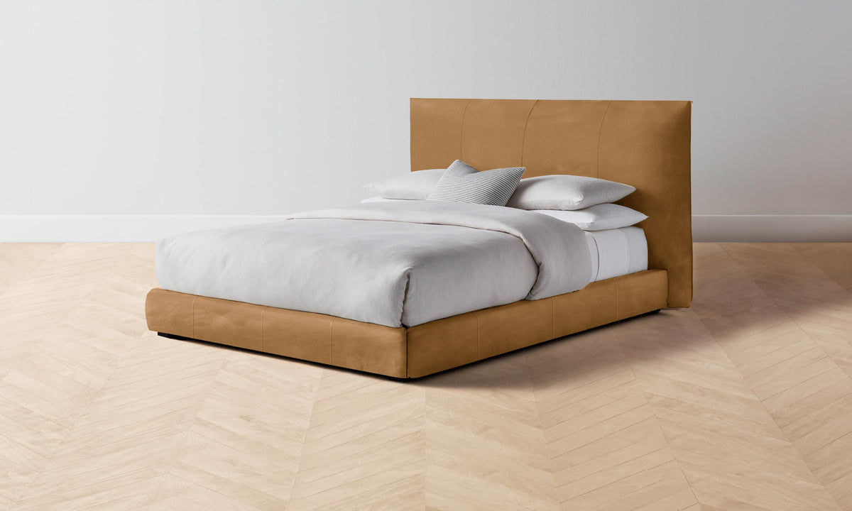The Wythe Bed - Nubuck Leather Saddle