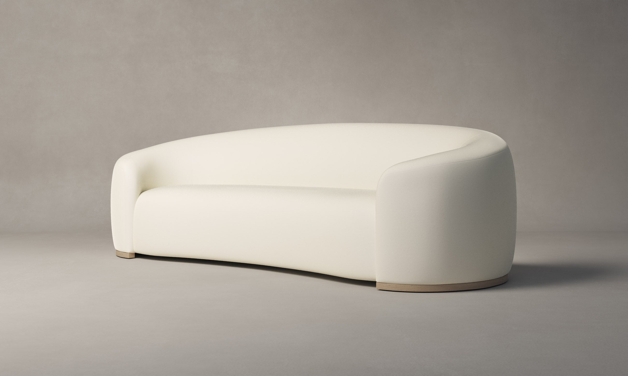セリーヌ フィービー フラットパンプス エコファー ボア ムートン コージー 白 The Chelsea Sofa - Mohair Crimson – Maiden Home