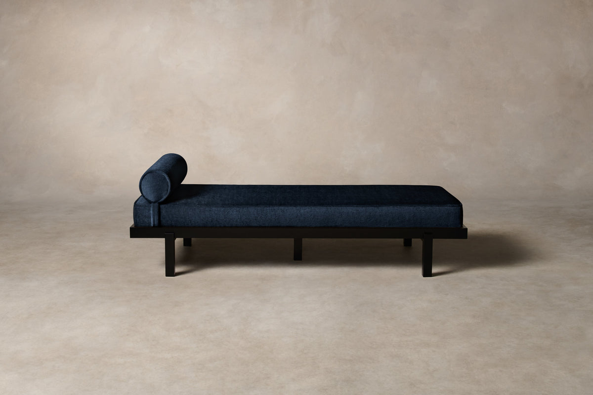 The Bruna Daybed - Mohair Admiral