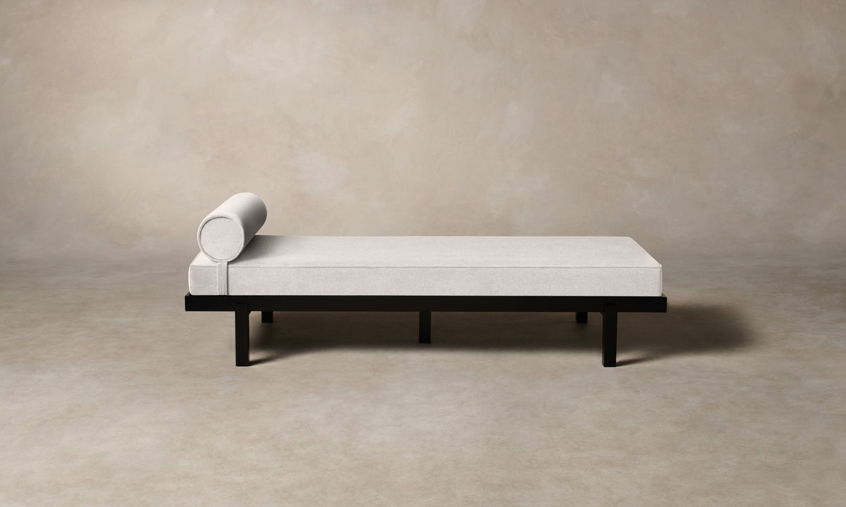 The Bruna Daybed - Performance Linen Weave Pure White