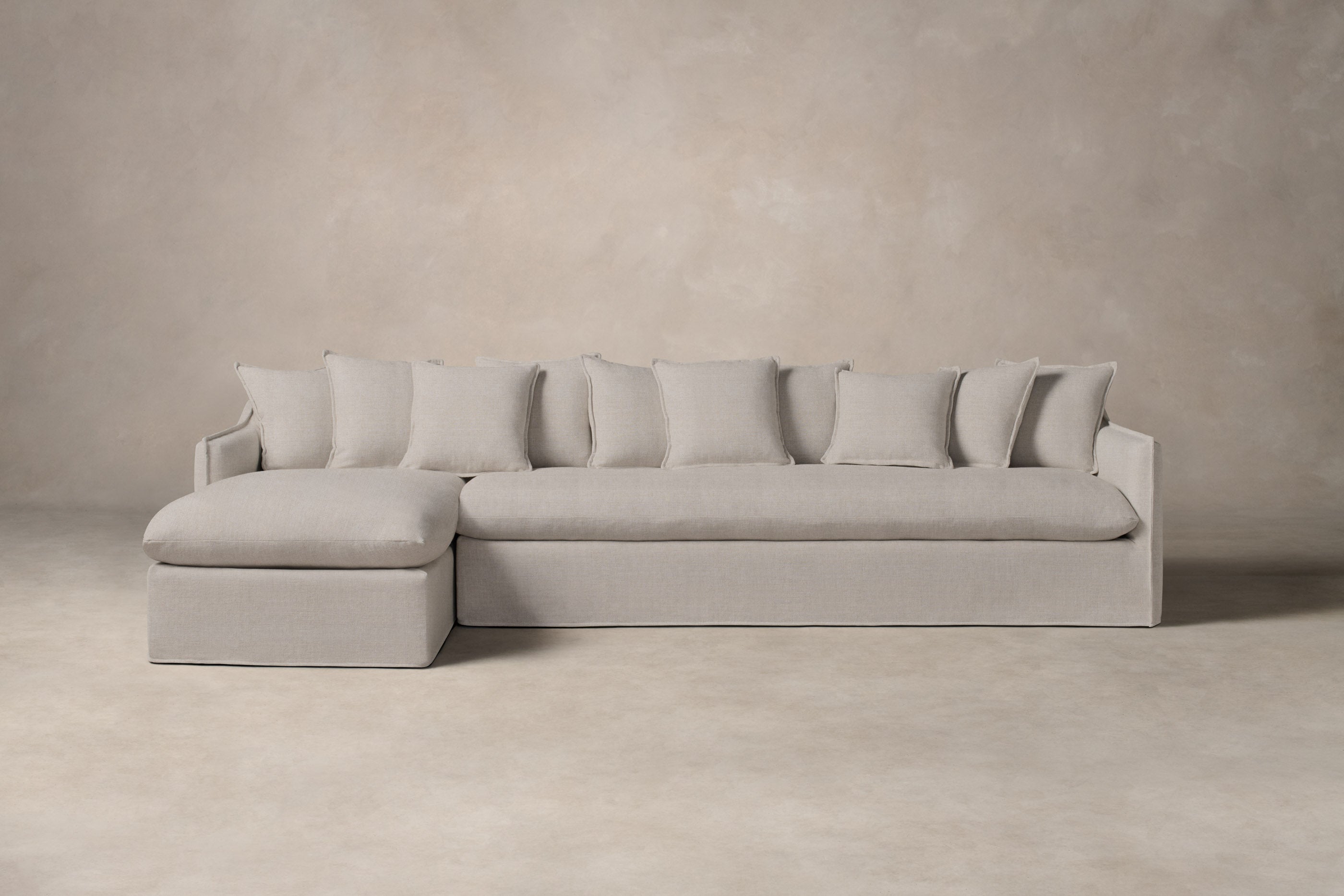ACME　DUNEラグ Dune-chaise-sectional_scatter-
