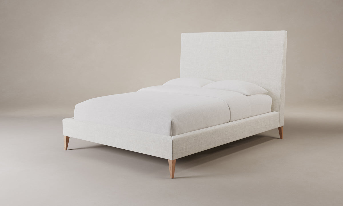 The Essex Bed - Heritage Belgian Linen Summit