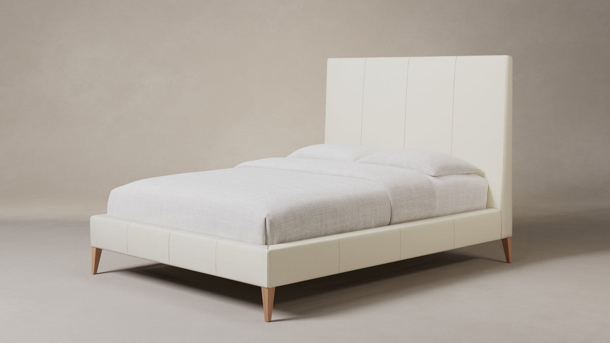 The Essex Bed - Pebbled Leather Swan