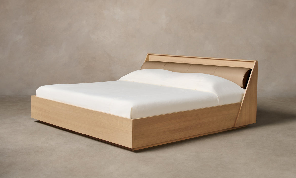 The Verne Bed - Costa Leather Ridge