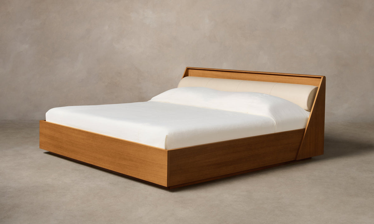 The Verne Bed - Costa Leather Sesame