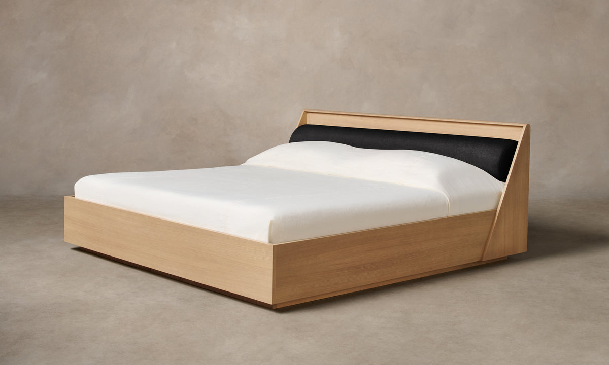 The Verne Bed - Deep Pile Mohair Noir