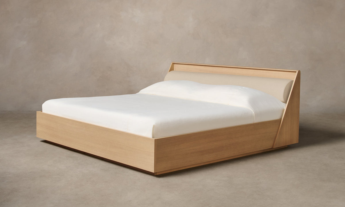 The Verne Bed - Heritage Belgian Linen Husk