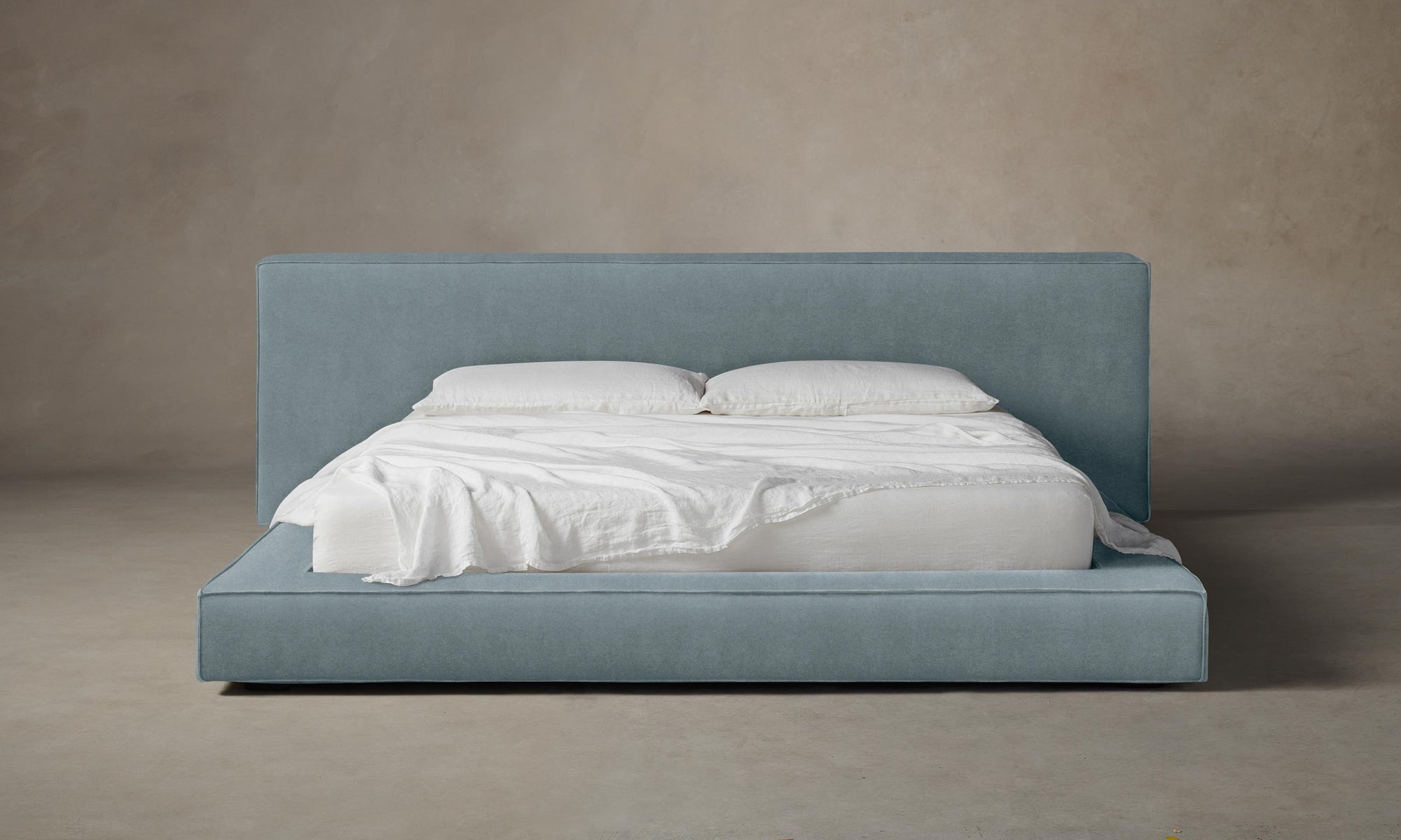 The Eldridge Bed - Performance Velvet Sky