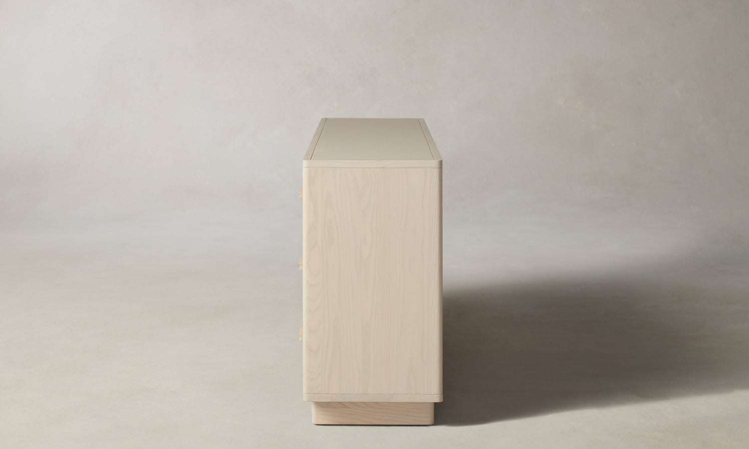 ashdale 9-drawer ivory dresser Heartland - 9 Drawer Dresser