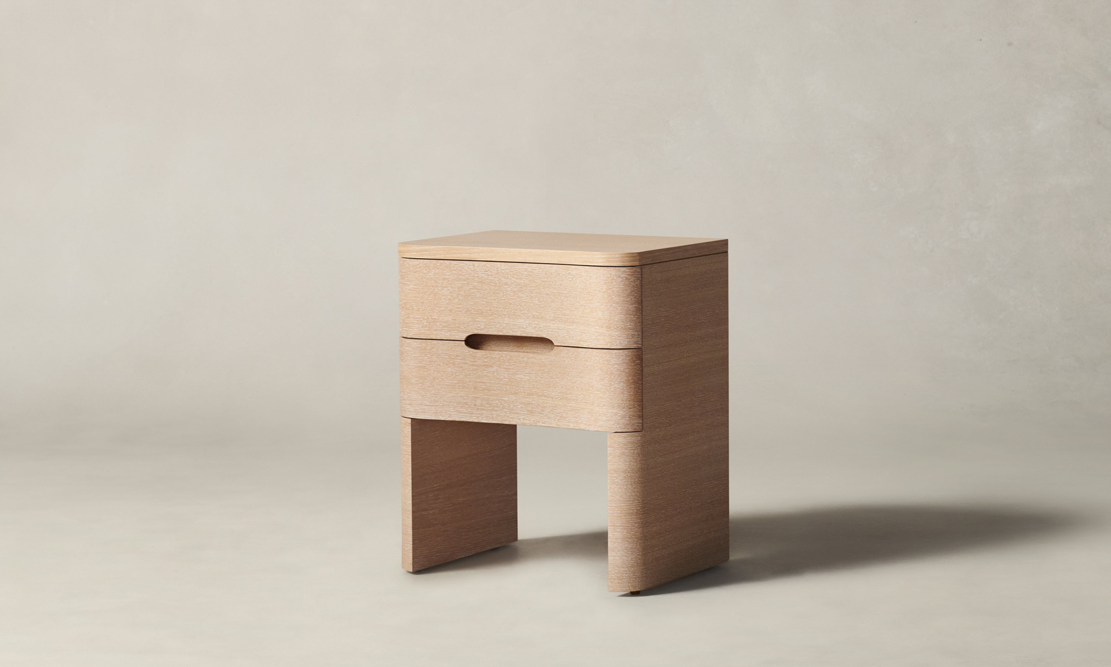 希少！ 【Modern Furnishings For The Home】 洋書 The Rivington Petite 2-Drawer Nightstand – Maiden Home