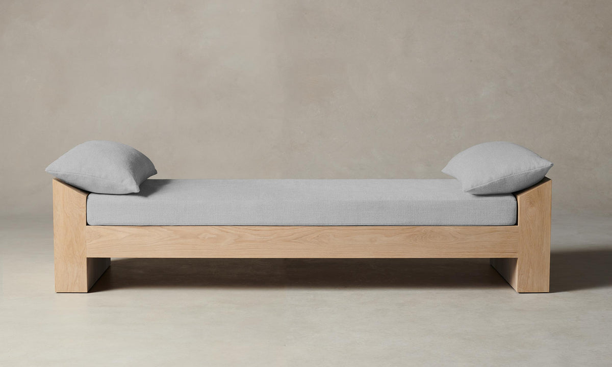 The Montauk Daybed - Performance Linen Weave Cloud