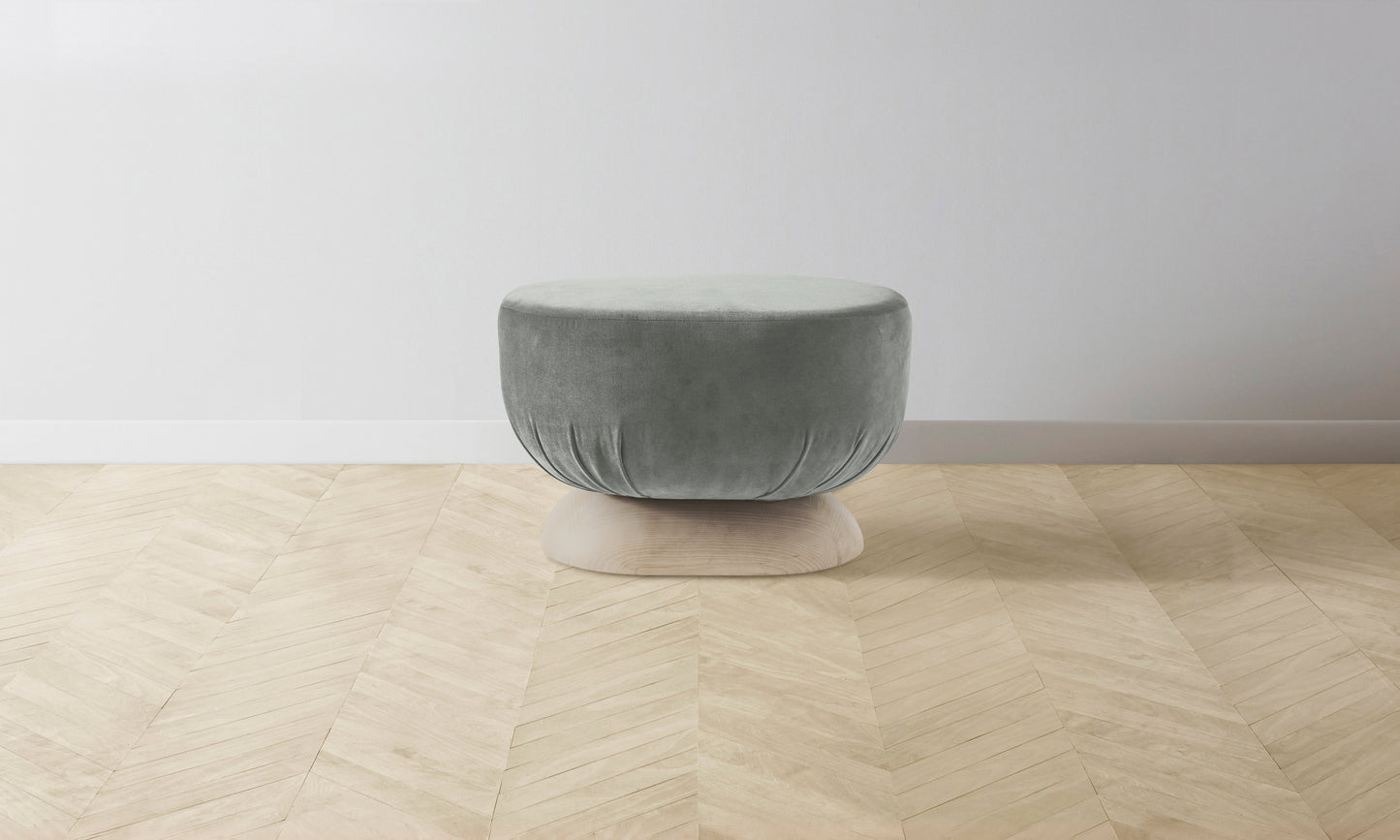 The Mott Stool - Performance Velvet Seafoam