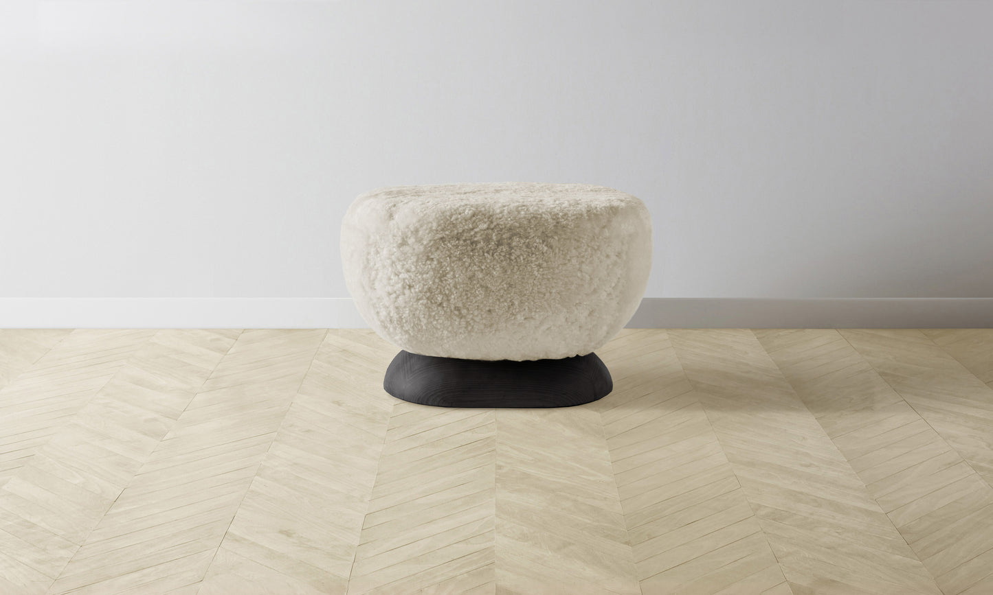 The Mott Stool - Shearling Ivory