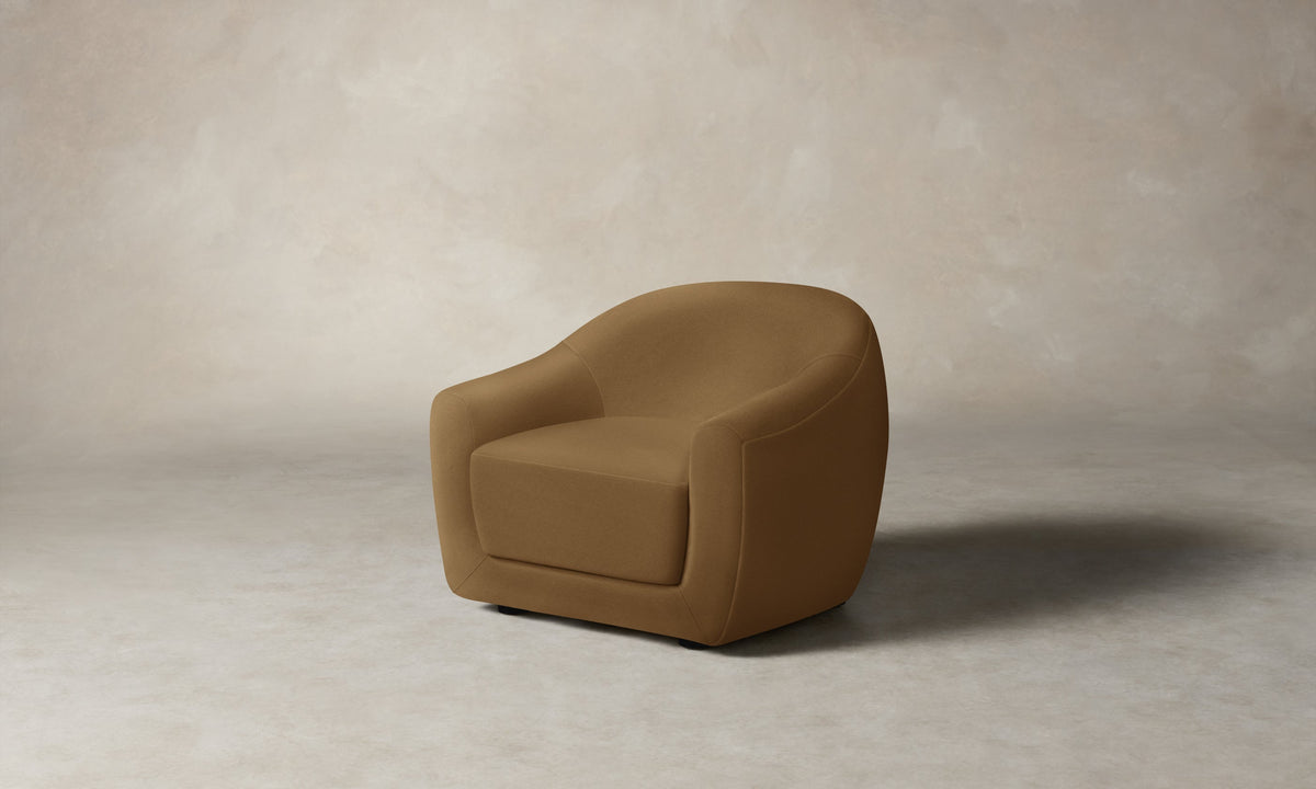 The Oliver Chair - Pebbled Leather Latte