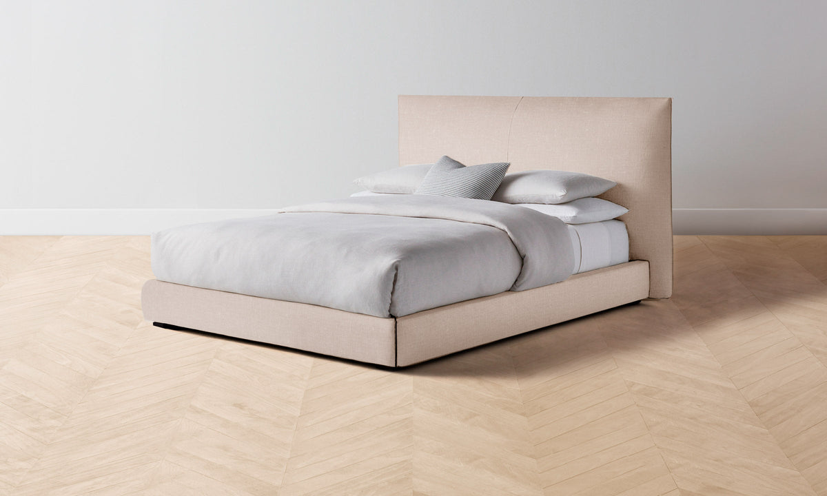 The Wythe Bed - Heritage Belgian Linen Petal