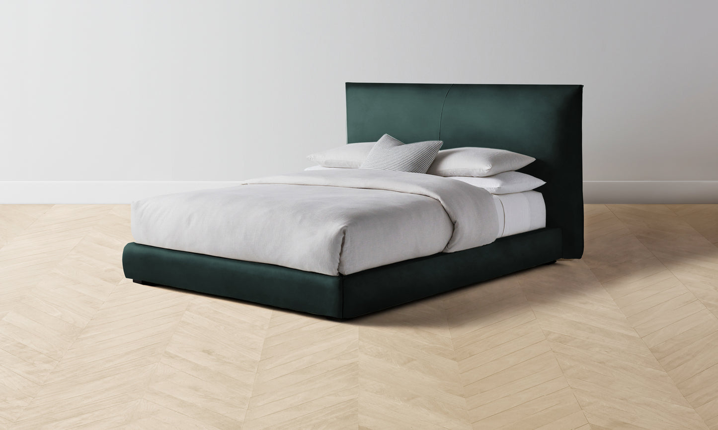 The Wythe Bed Muslin on Reverse - Performance Velvet Emerald